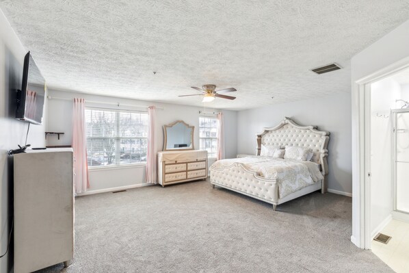 Townhome, 3 Bedrooms | 3 bedrooms, desk, laptop workspace, iron/ironing board - Cozy Coastal Retreat In The Heart Of Annapolis 3 Bedroom Townhouse (Annapolis)