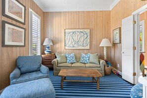 House, 5 Bedrooms | Living area | Smart TV - Adrift at DeBordieu Colony (Georgetown)