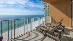 Condo, 3 quartos | Área da propriedade