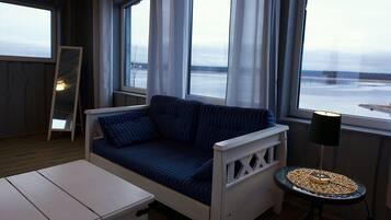 Superior Single Room, Sea Facing | 1 bedroom, premium bedding, individually decorated