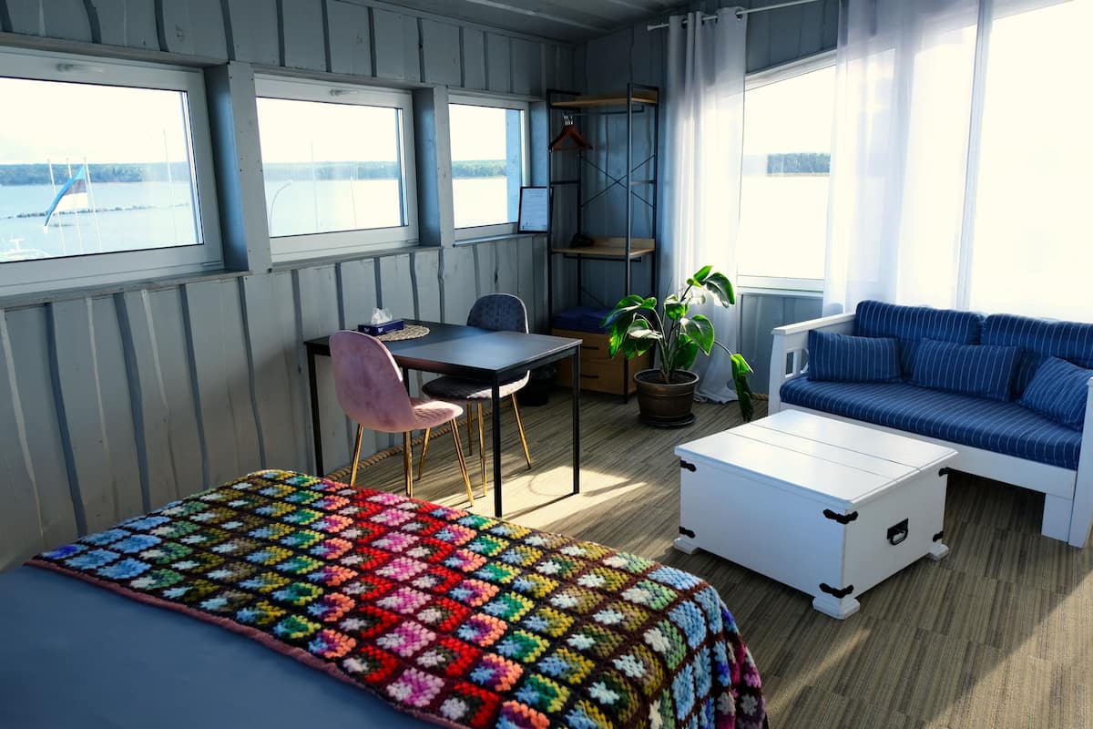 Quarto solteiro superior, de frente para o mar | Roupas de cama premium, individualmente decorados