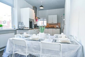Dining - Humble Home NE - Short & Long stay or Contractors 1 (Gateshead)
