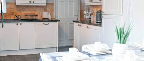 Microwave, oven, dishwasher