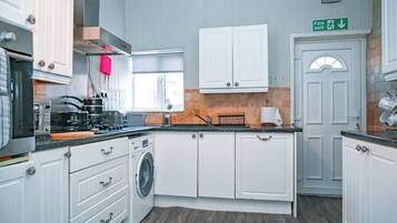 Microwave, oven, stovetop, dishwasher