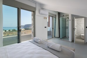 3 chambres, coffres-forts dans les chambres, fer et planche Ă repasser