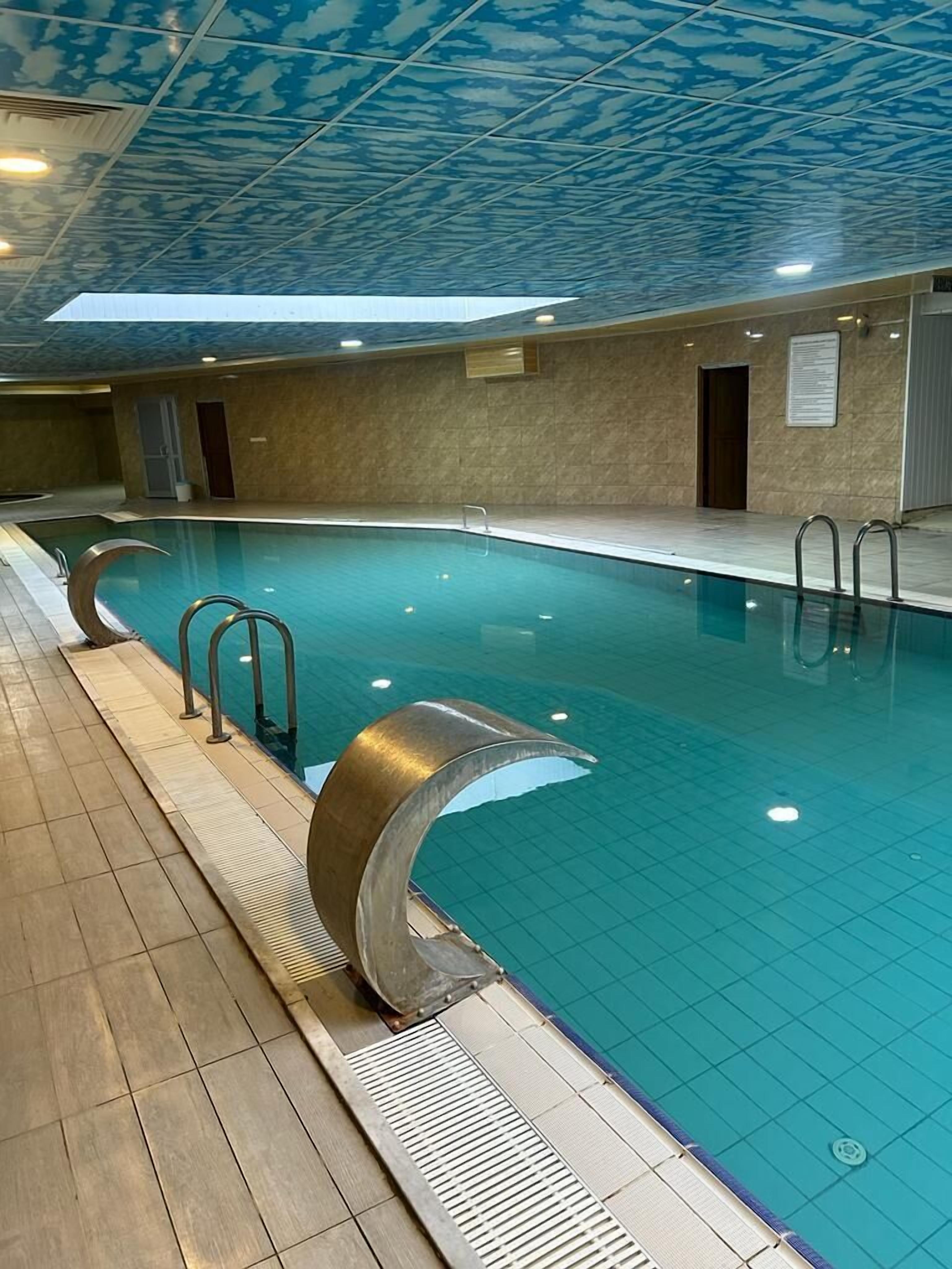 Apartamento familiar, balcón, vistas al valle | Baño | Artículos de higiene personal gratuitos, secador de pelo y toallas