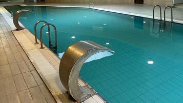 Appart'hÎtel Familial, balcon, vue vallée | Salle de bain | Articles de toilette gratuits, sÚche-cheveux, serviettes fournies, savon