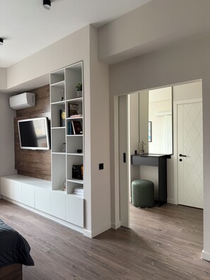 Interior - Almaty’s Iconic Area with Scenic View. (Almaty)