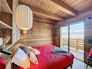 5 habitaciones, escritorio, tabla de planchar con plancha y wifi gratis