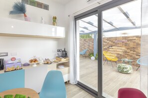 Interior - Designer villa with pool, wine bar and jacuzzi 30 min from the sea (Lula)