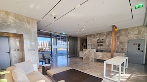 Reception - Easygo- Stylish STU Mag EYE (Dubai)