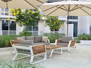 Terrace/patio - Easygo-spacious STU Luma 22 94 (Dubai)