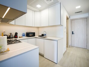 Studio, accès piscine | Cuisine privée | Micro-ondes