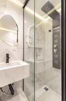 Bañera de hidromasaje, cabezal de ducha con hidromasaje