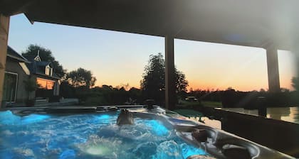 Guesthouse the Barn with private whirlpool
