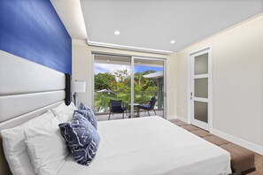 9 chambres, bureau, fer et planche à repasser, lit parapluie