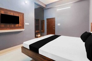 Deluxe Double Room, City View | Desk, laptop workspace, free WiFi - Roomssolution Patna (Patna)