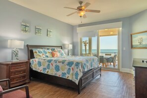 7 Schlafzimmer, Bügeleisen/Bügelbrett, kostenloses WLAN