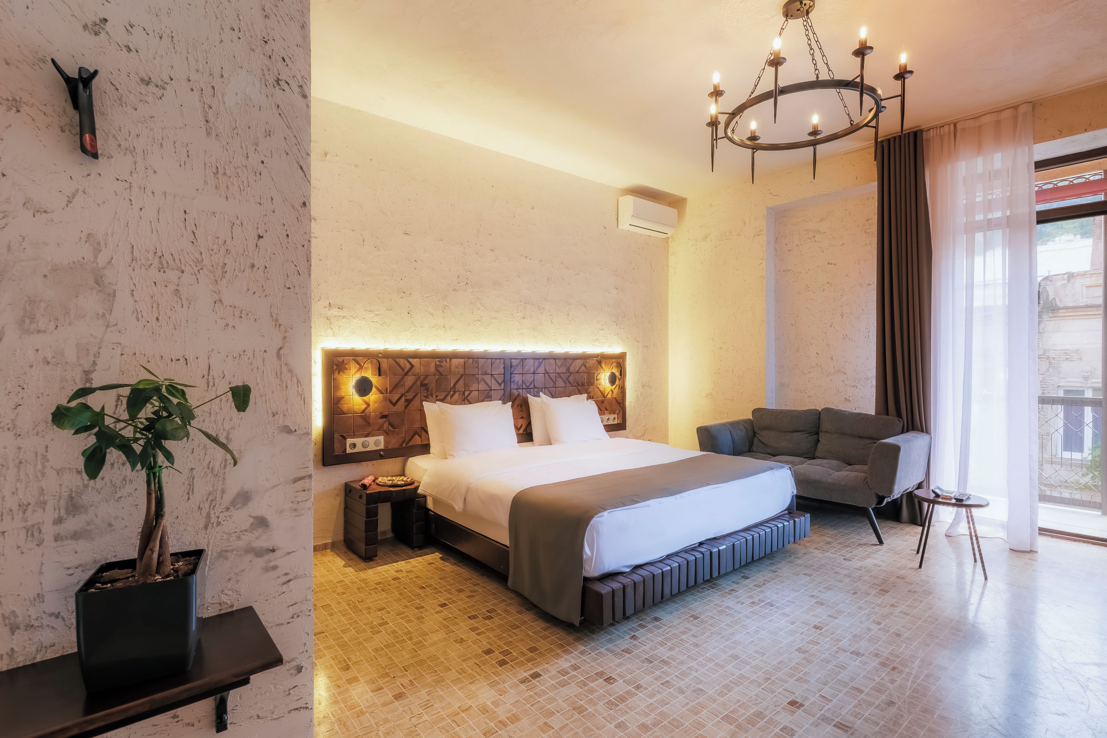 Deluxe Double or Twin Room, Balcony | Premium bedding, in-room safe, iron/ironing board (on request)