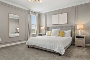 6 多间卧室、办公桌、熨斗/熨衣板、WiFi