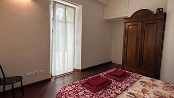 1 camera, Wi-Fi, lenzuola