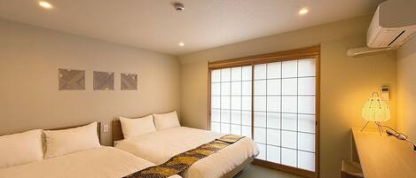 Deluxe Apartment | 2 bedrooms, iron/ironing board, free WiFi