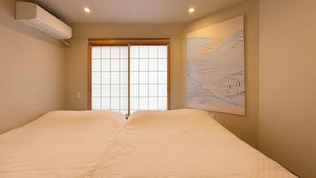 Deluxe Apartment | 2 bedrooms, iron/ironing board, free WiFi