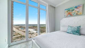 4 bedrooms, iron/ironing board, free WiFi, bed sheets - New Complex!  Beachfront 4BR Beauty! (Orange Beach)