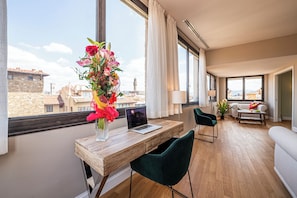 Two Medieval Towers -View 360 of Florence | Wohnbereich