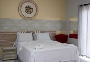 Espacio para trabajar con laptop y wifi gratis 