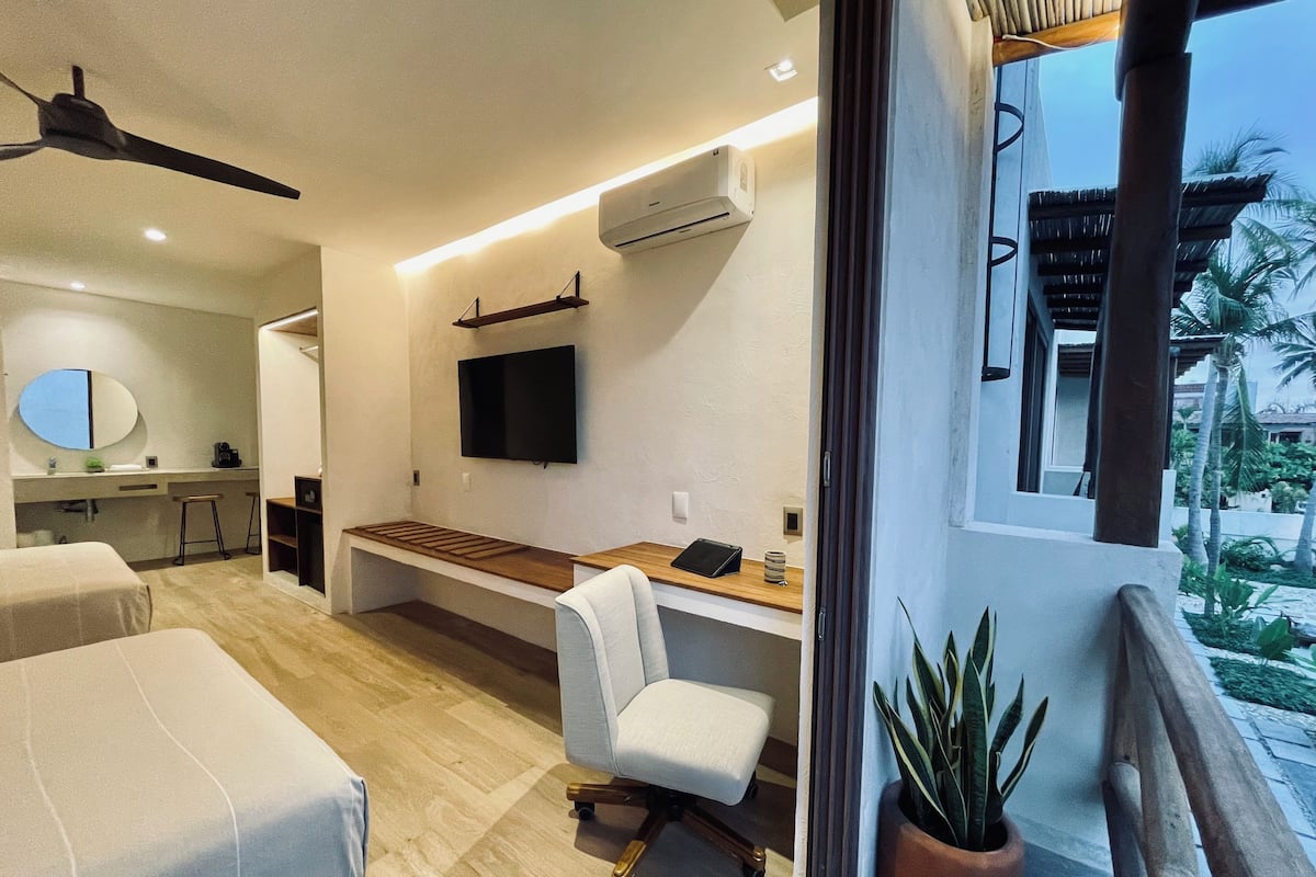 Standard Double Room, 2 Double Beds | 1 bedroom, premium bedding, Tempur-Pedic beds, minibar