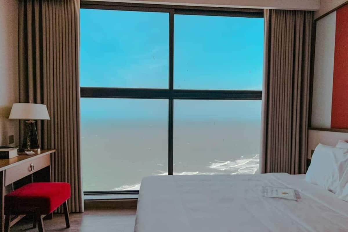 Family Apartment, 2 Bedrooms, Ocean View, Tower | Beach/ocean view