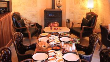 Free daily local cuisine breakfast