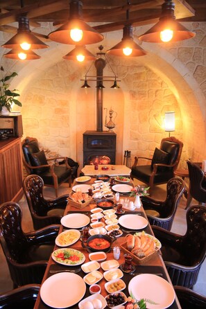 Free daily local cuisine breakfast 