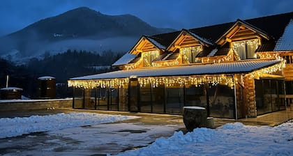 Spacious chalet in charming GreÈu with Sauna and Bathtub