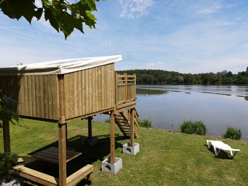Unusual cabin for adventurers, breakfast and lake view!