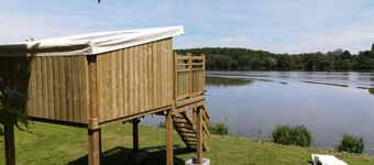 Unusual cabin for adventurers, breakfast and lake view!