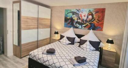 Family freundliche geräumige Design-Wohnung mit Balkon im Zentrum - APOLONIAliving