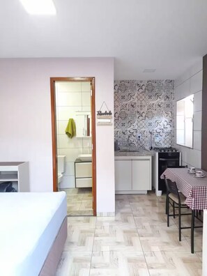 1 bedroom, WiFi, bed sheets