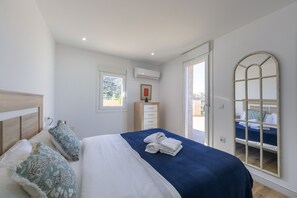 1 habitación, tabla de planchar con plancha, wifi gratis y ropa de cama