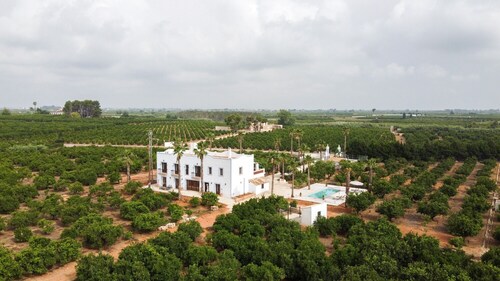 Villa 'Monsalva' with Private Pool, Wi-Fi and Air Conditioning