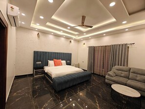 Villa, 3 Bedrooms, Accessible, Smoking | Interior - The Paradise - Luxury 3BR Villa Near the Airport in Dehradun (Rishikesh)
