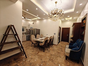 Villa, 3 chambres, accessible aux personnes à mobilité réduite, fumeurs | Salle à manger