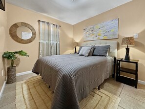 2 室のベッドルーム、アイロン / アイロン台、WiFi、ベッドシーツ