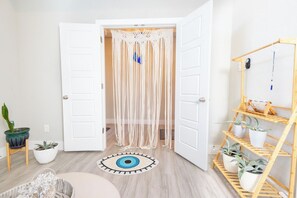 Interior - Spacious and cozy 4-bedroom house with WiFi and AC in phenomenal Dallas (Dallas)