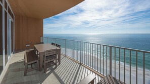 Outdoor dining - Brand New!! PGT 1807    Enjoy that Gulf Breeze (Orange Beach)