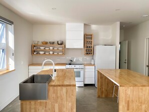 Full equipped kitchen