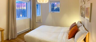 FLEURS Room - Cozy & Eco-Friendly Stay at the Foot of Mt. Shefford