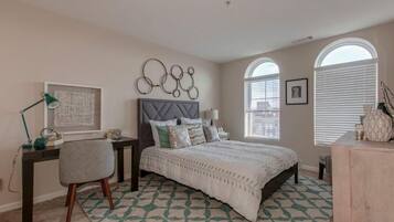 Standard Apartment | Desk, iron/ironing board, free WiFi, bed sheets