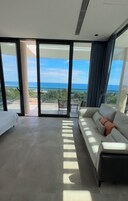 Beverly Hills Style Private Pool 2 bedroom Ocean View Villa | Free WiFi, bed sheets